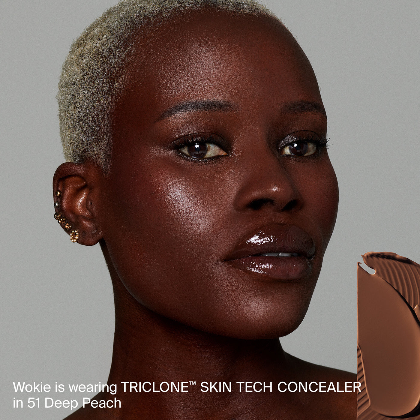 TRICLONE™ SKIN TECH CONCEALER