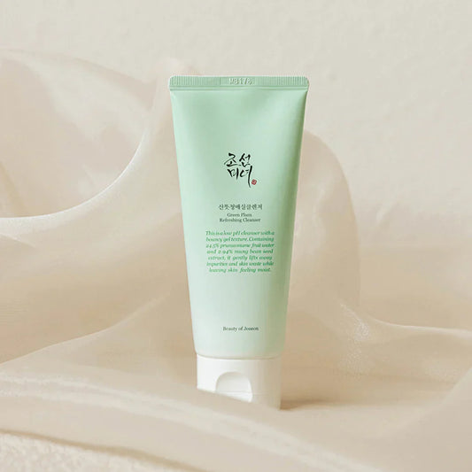 Green Plum Refreshing Cleanser 100ml