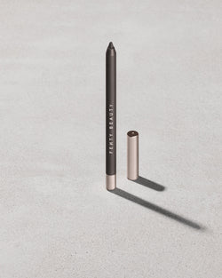 Trace'd Out Pencil Lip Liner—Coal Blooded